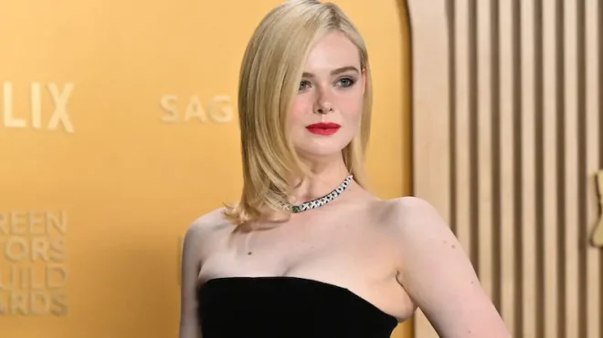 elle fanning net worth